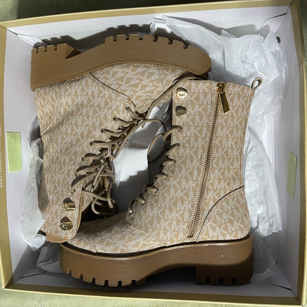 Bryce Bootie Michael Kors